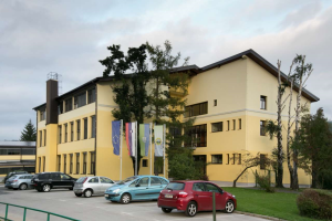 New_OTVORITEV NOVE FASADE NA SOLI  - Valter Leban-4061